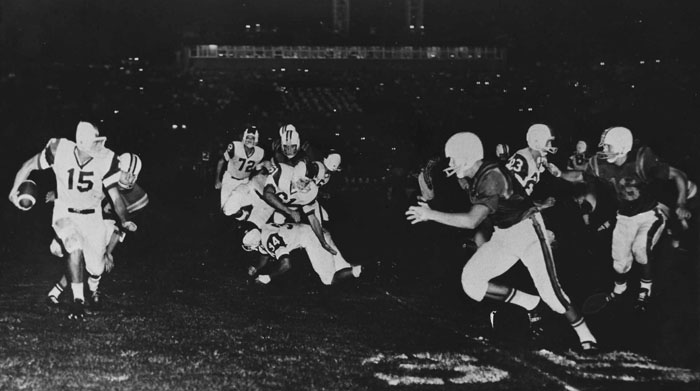 Desportes runs against Easton.